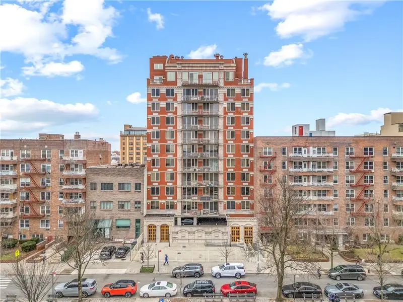 2805 Ocean Pkwy #3A, Brooklyn, NY 11235