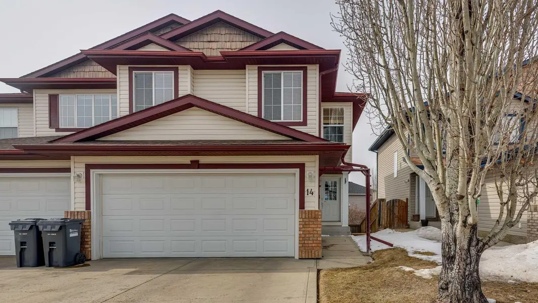 14 Arnold Close, Red Deer, AB T4R 0H6