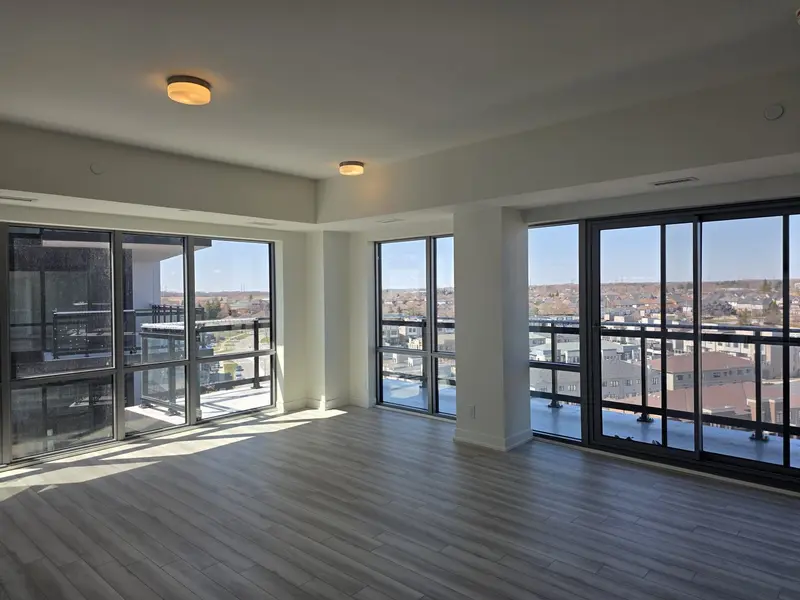 51 Clarington BLVD #912, Clarington, ON L1C 7J8