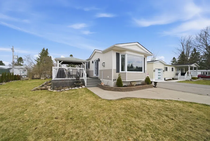 7 Homewood AVE, Kawartha Lakes, ON K9V 0H5
