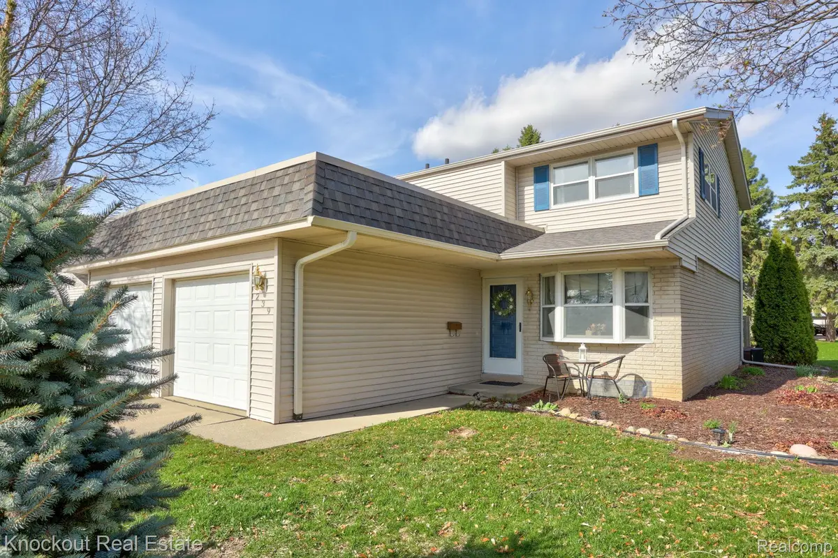 239 Churchgrove RD, Frankenmuth, MI 48734