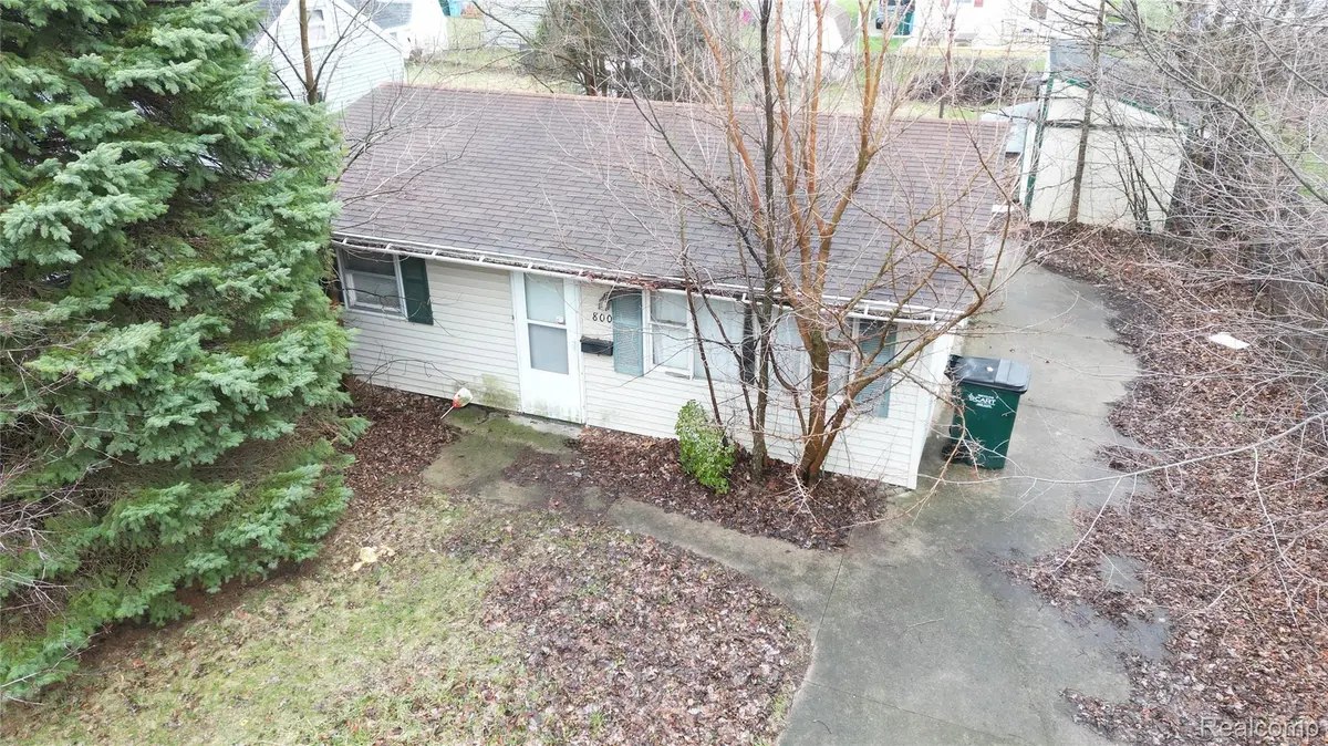 800 Jessop AVE, Lansing, MI 48910