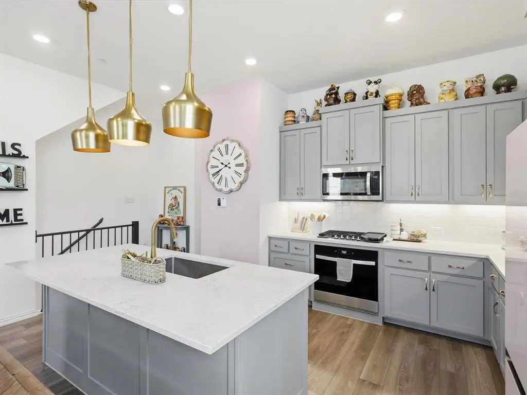 4340 Henderson Avenue, North Richland Hills, TX 76180