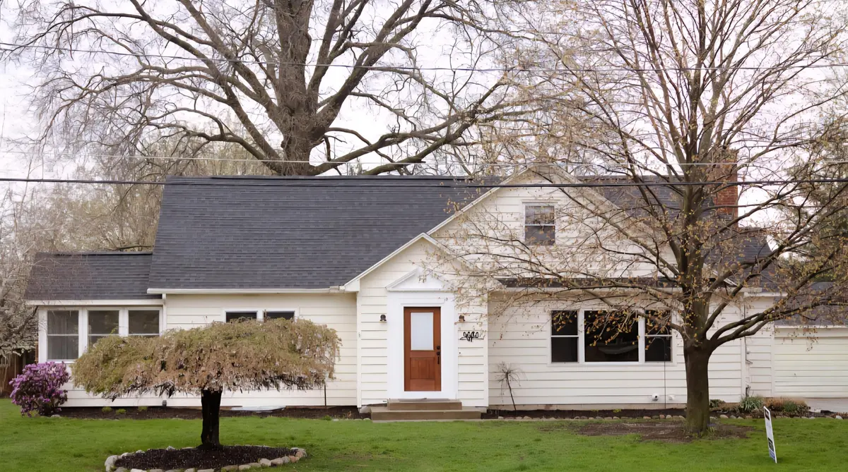 8246 Harlow AVE SW, Byron Twp, MI 49315