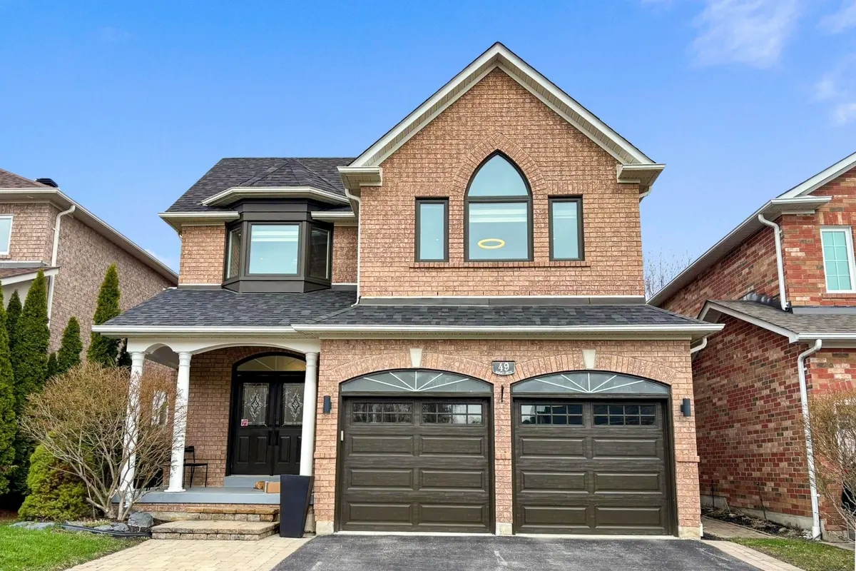 49 Sonley DR, Whitby, ON L1R 3B7