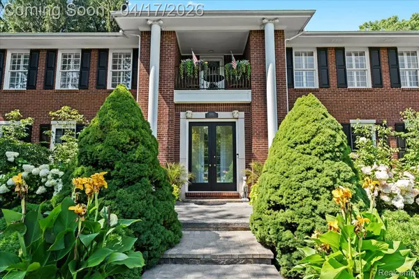 5392 Hidden Pines DR, Genoa Township, MI 48116