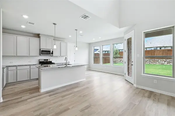 509 Hummingbird Lane, Van Alstyne, TX 75495