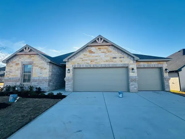 710 Broken Bow Lane, Cleburne, TX 76033