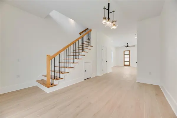 1206 Vermont Avenue, Dallas, TX 75216