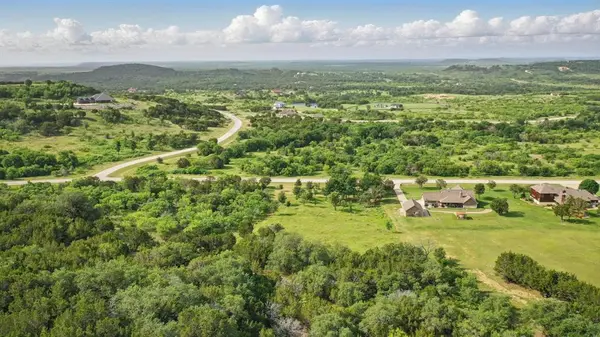 1417 Evening Primrose Drive, Graford, TX 76449
