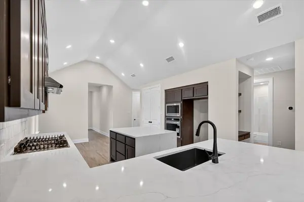 723 Sagebrush Trail, Sherman, TX 75092