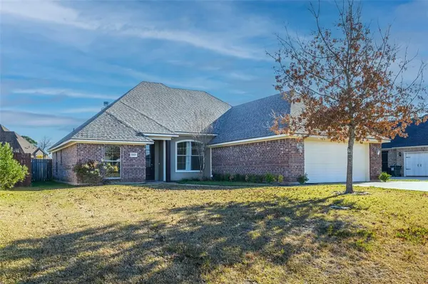 3909 Le Brooke Lane,  Benton,  LA 71006