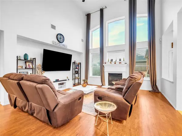 5300 Sunnyway Drive, Fort Worth, TX 76123