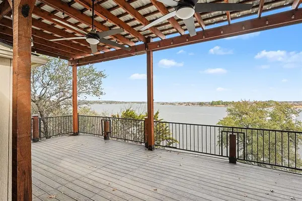7006 Stone Bluff Court, Granbury, TX 76048