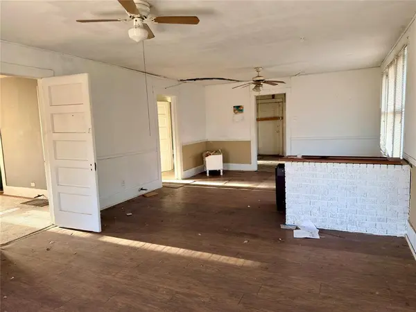 304 E 1st Avenue, Corsicana, TX 75110