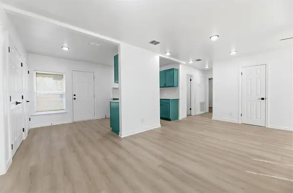 3039 Dahlia Drive, Dallas, TX 75216