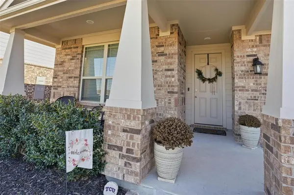 10909 Golden Barrel Court, Fort Worth, TX 76108