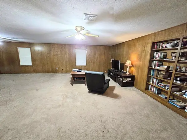 106 Buckhorn Trail, Valley Mills, TX 76689