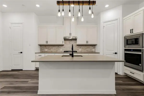 3216 Midnight Drive, Sachse, TX 75048