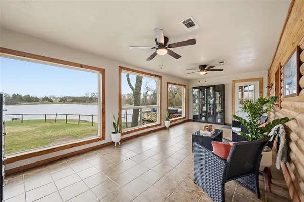 17311 E Us-82, Honey Grove, TX 75446