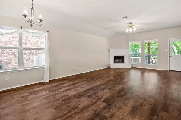 512 Baylor Drive, Greenville, TX 75402