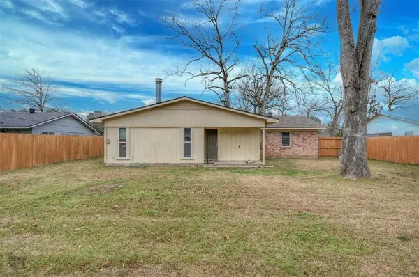 9478 Poinsettia Drive, Shreveport, LA 71118