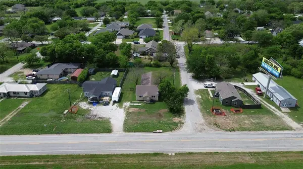 401 Frontage Rd, Valley View, TX 76272