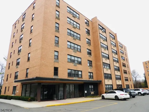 2352 Linwood Ave, Fort Lee Boro, NJ 07024