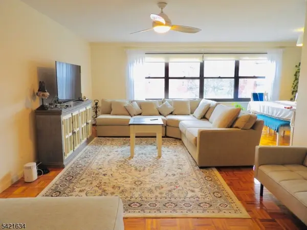 2352 Linwood Ave, Fort Lee Boro, NJ 07024