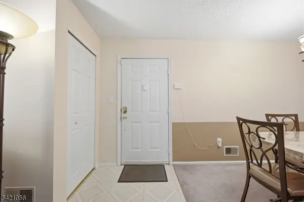 475 Quince Ct, Mahwah Twp., NJ 07430