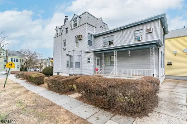 742 Avenue A, Bayonne City, NJ 07002