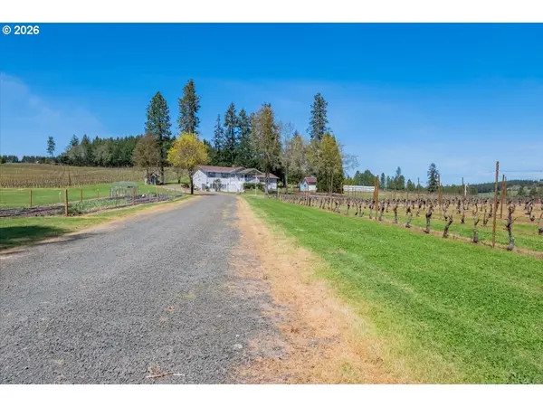 25357 HIGH PASS RD, Junction City, OR 97448