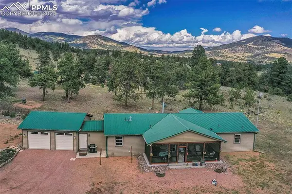 496 Julia RD, Guffey, CO 80820