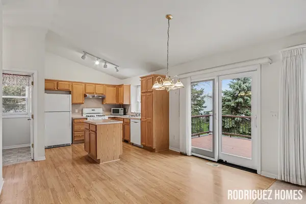 3745 Lenters DR, Georgetown Twp, MI 49426