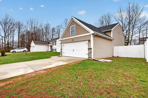 72386 Beacon CT, South Haven Twp, MI 49090