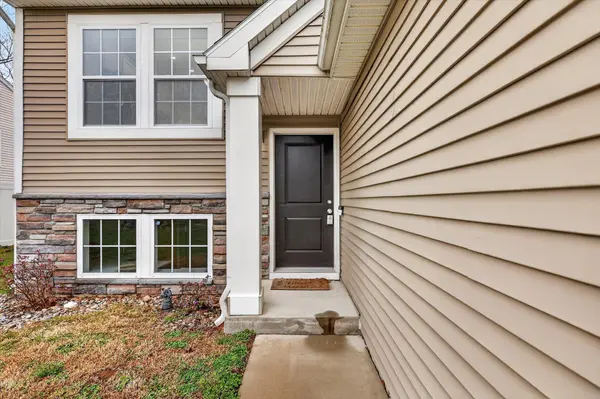 72386 Beacon CT, South Haven Twp, MI 49090