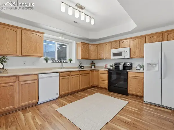 2237 Stepping Stones WAY #B, Colorado Springs, CO 80904