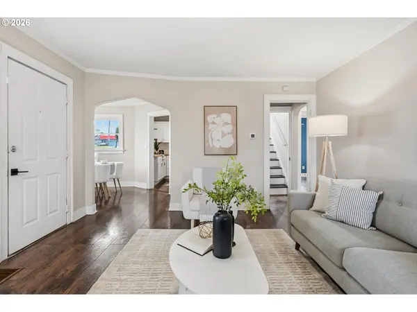 4043 NE 80TH AVE, Portland, OR 97213