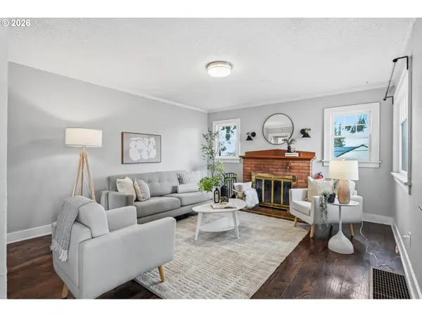 4043 NE 80TH AVE, Portland, OR 97213