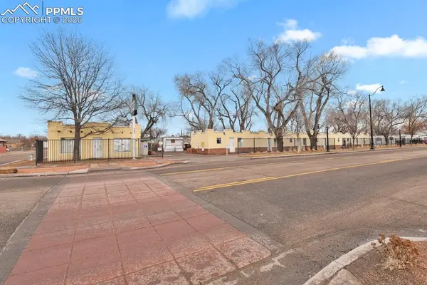 2400 Lake AVE, Pueblo, CO 81004