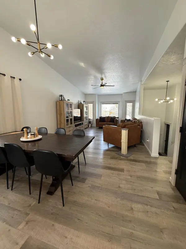 4841 56th Avenue, High Prairie, AB T0G 1E0