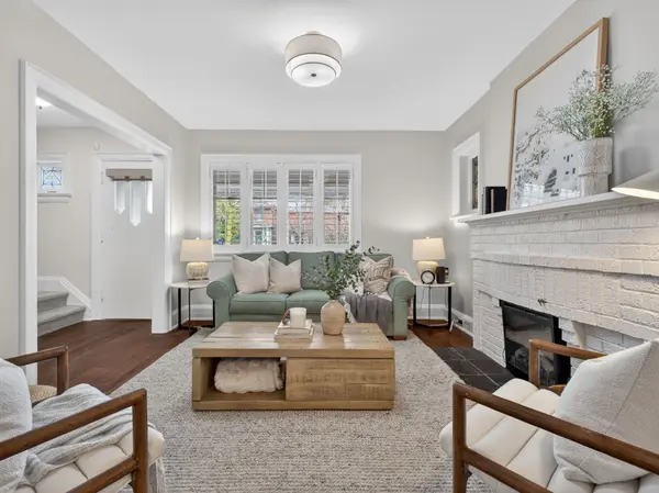 253 Briar Hill AVE, Toronto C03, ON M4R 1J3