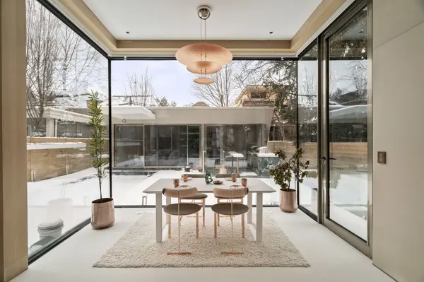 210 Glenayr RD, Toronto C03, ON M5P 3C3