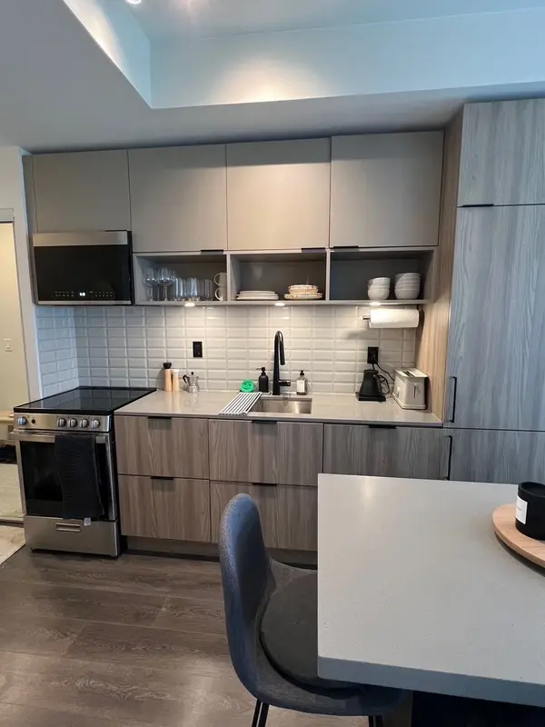 35 Rolling Mills RD #N472, Toronto C08, ON M5A 0V6