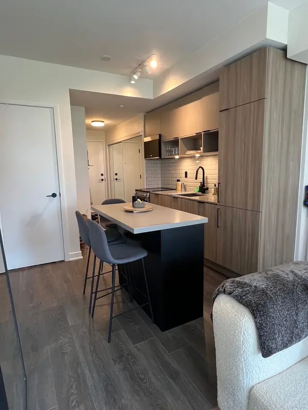 35 Rolling Mills RD #N472, Toronto C08, ON M5A 0V6