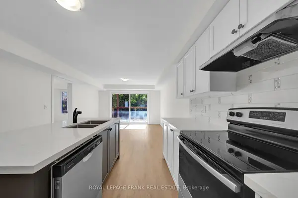 327 Anderson AVE, Oshawa, ON L1J 2N8