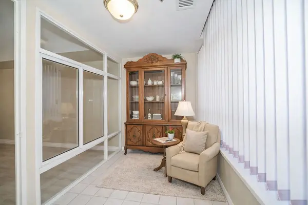 115 Bonis AVE #408, Toronto E05, ON M1T 3S4