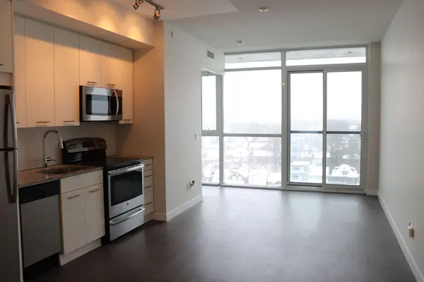 2055 Danforth AVE #903, Toronto E02, ON M4C 1J8