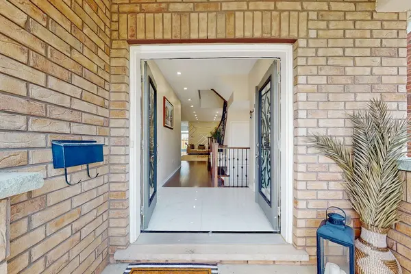 1733 FREDERICK MASON DR E, Oshawa, ON L1K 0X5