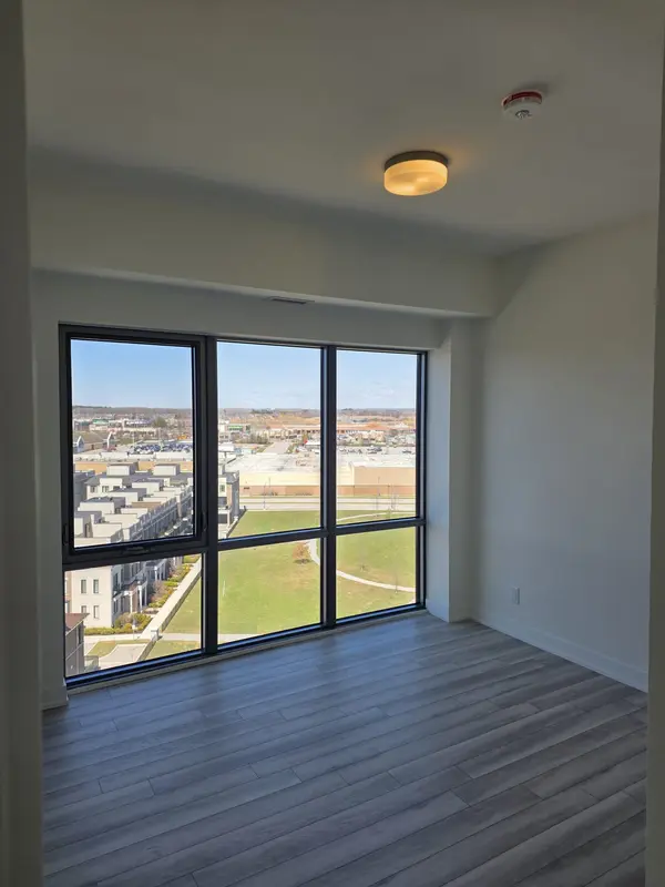 51 Clarington BLVD #912, Clarington, ON L1C 7J8